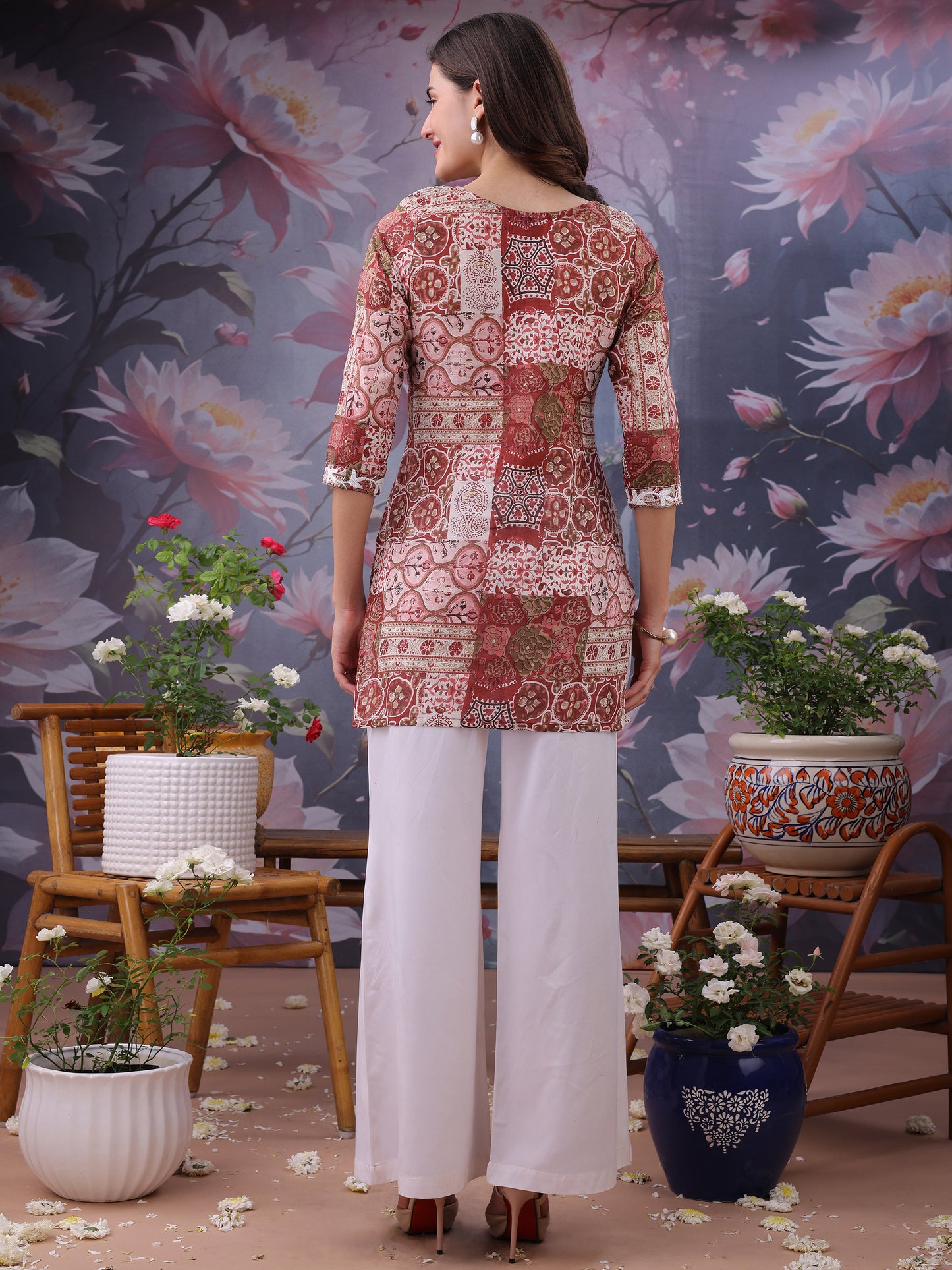 Floral Printed Notch Neck Chikankari Pure Cotton Straight Kurti